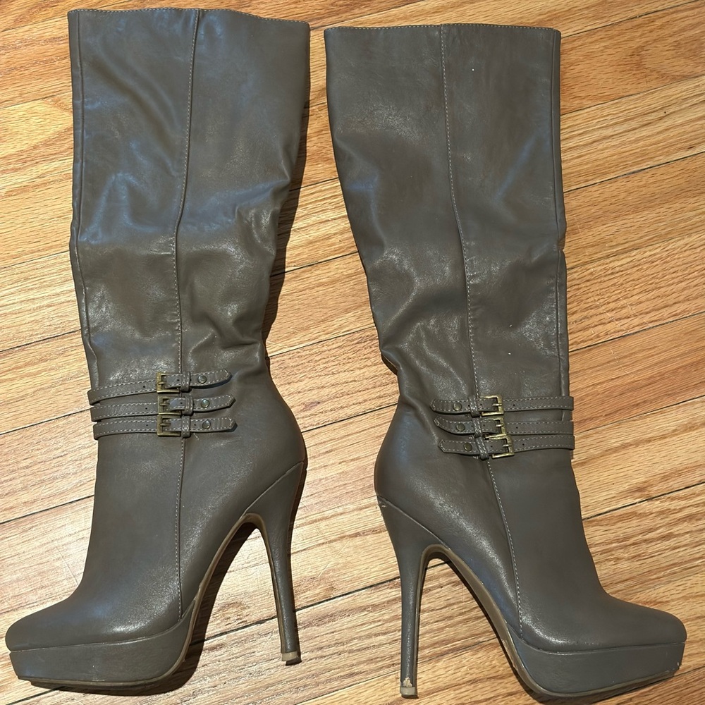 Elegant Gray High Heel Boots